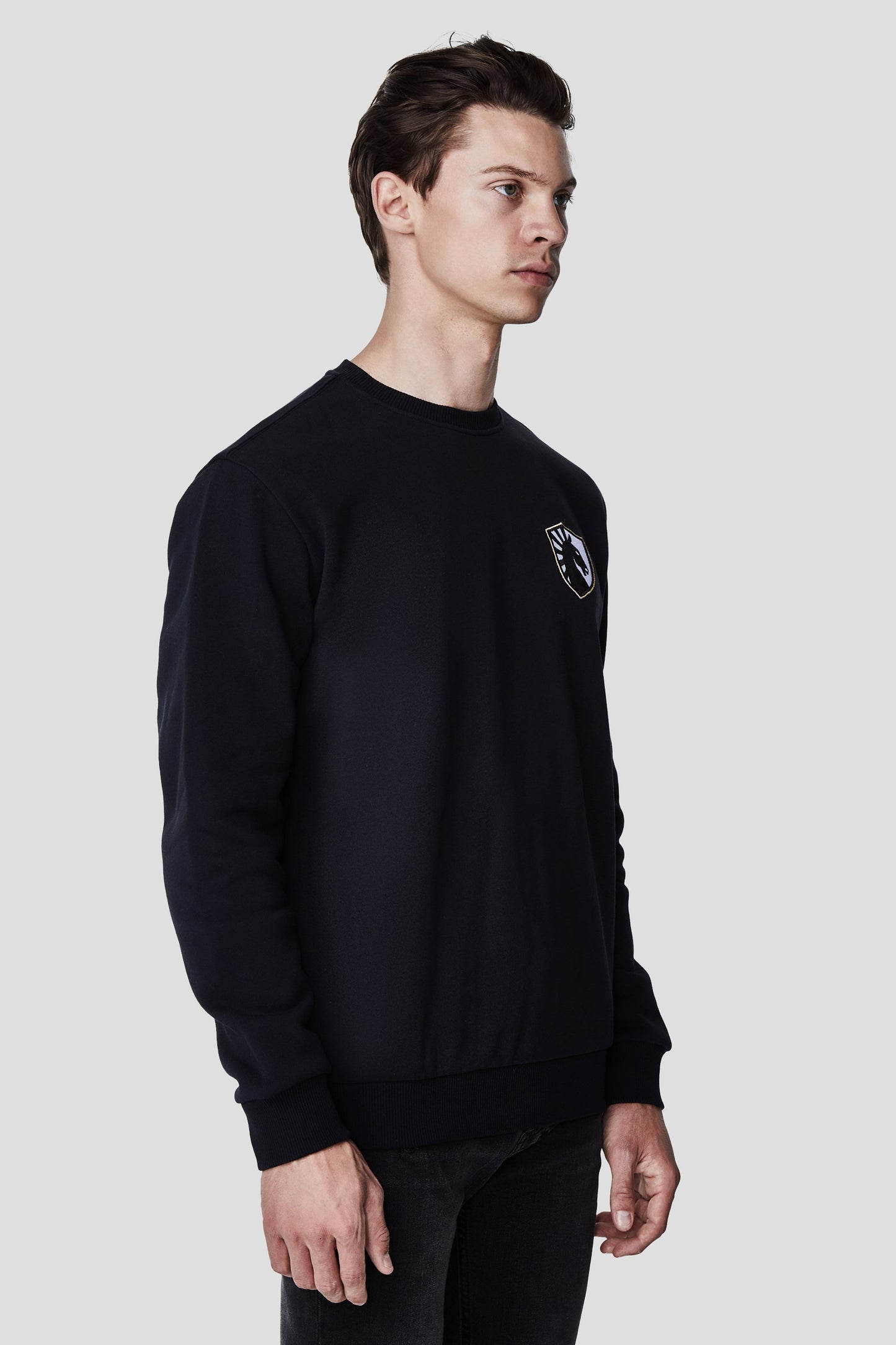 CITY CREWNECK SWEATSHIRT