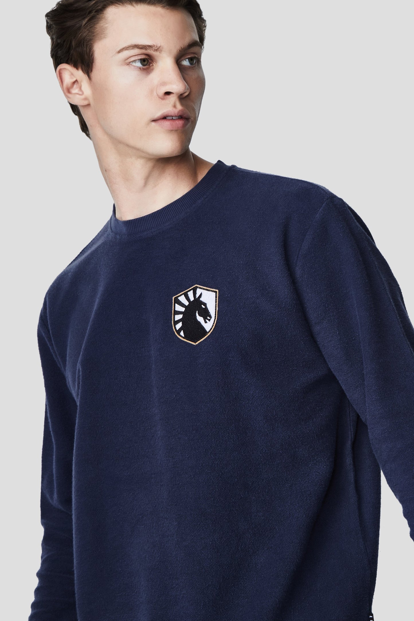 CITY CREWNECK SWEATSHIRT