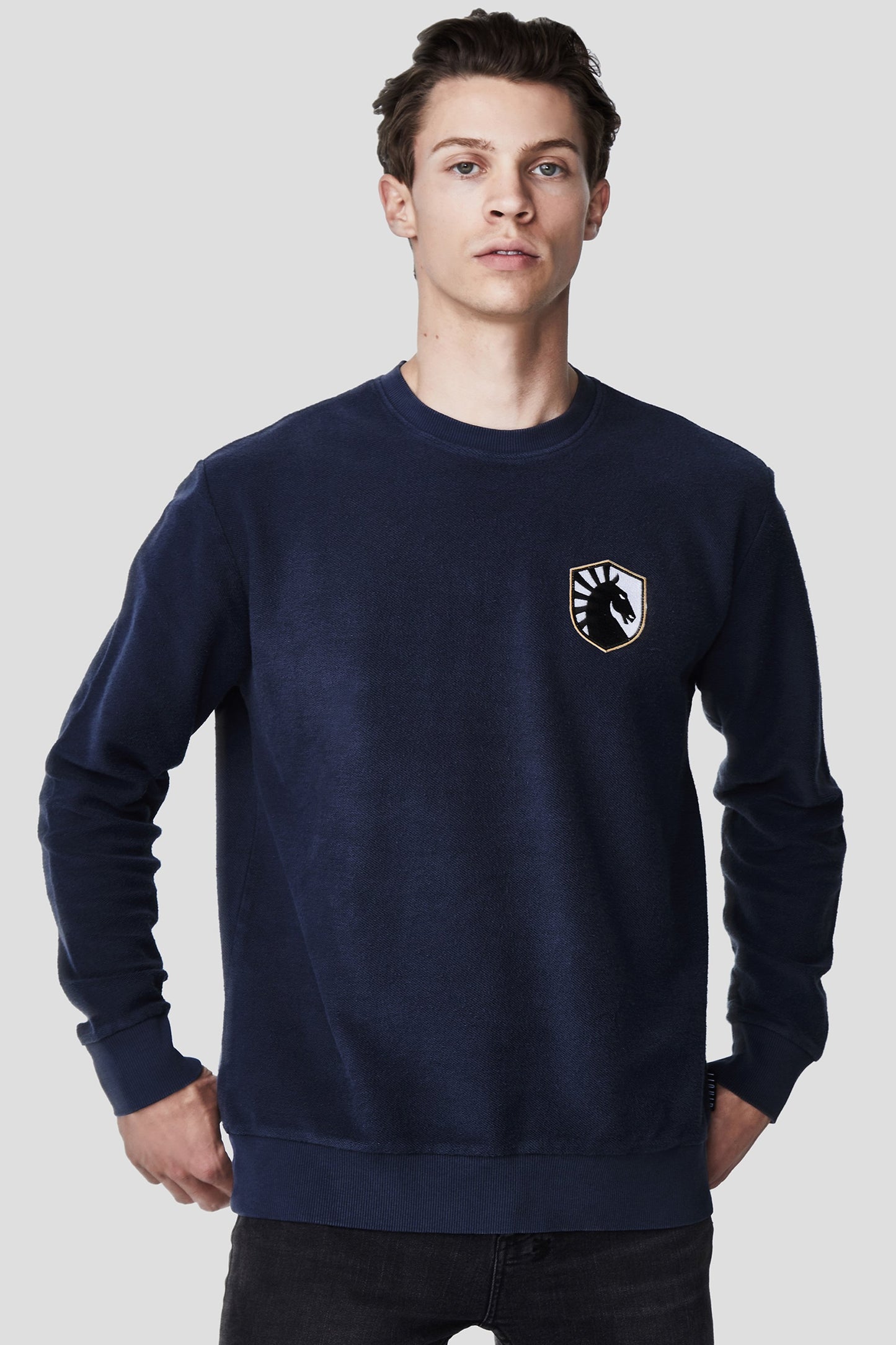 CITY CREWNECK SWEATSHIRT