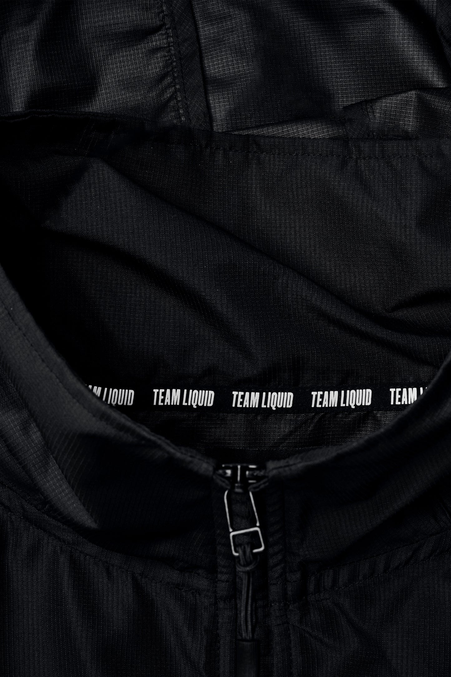 LIQUID PRESTIGE HALF ZIP WINDBREAKER - BLACK