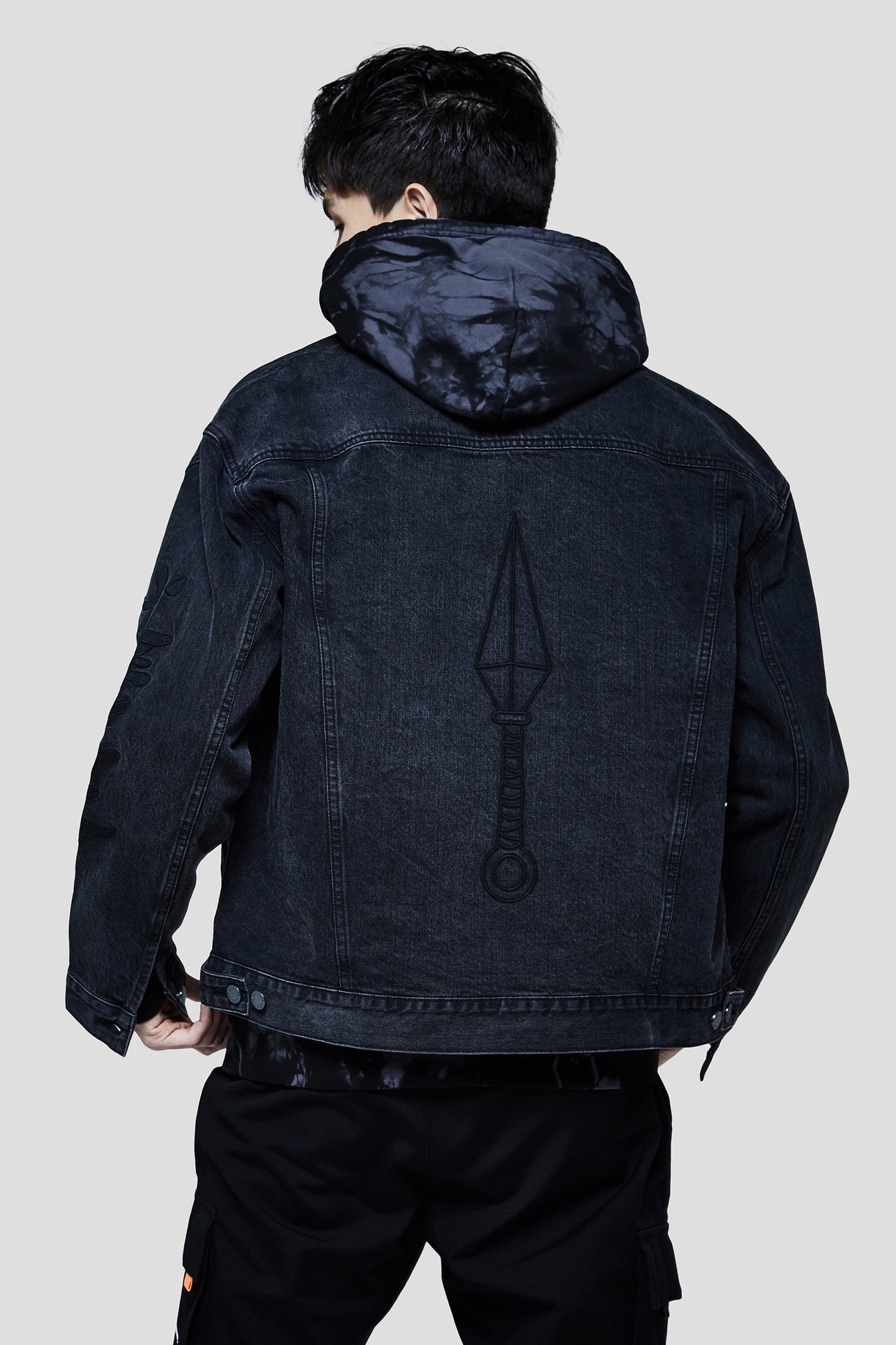 LIQUID x NARUTO LEAF VILLAGE DENIM JACKET
