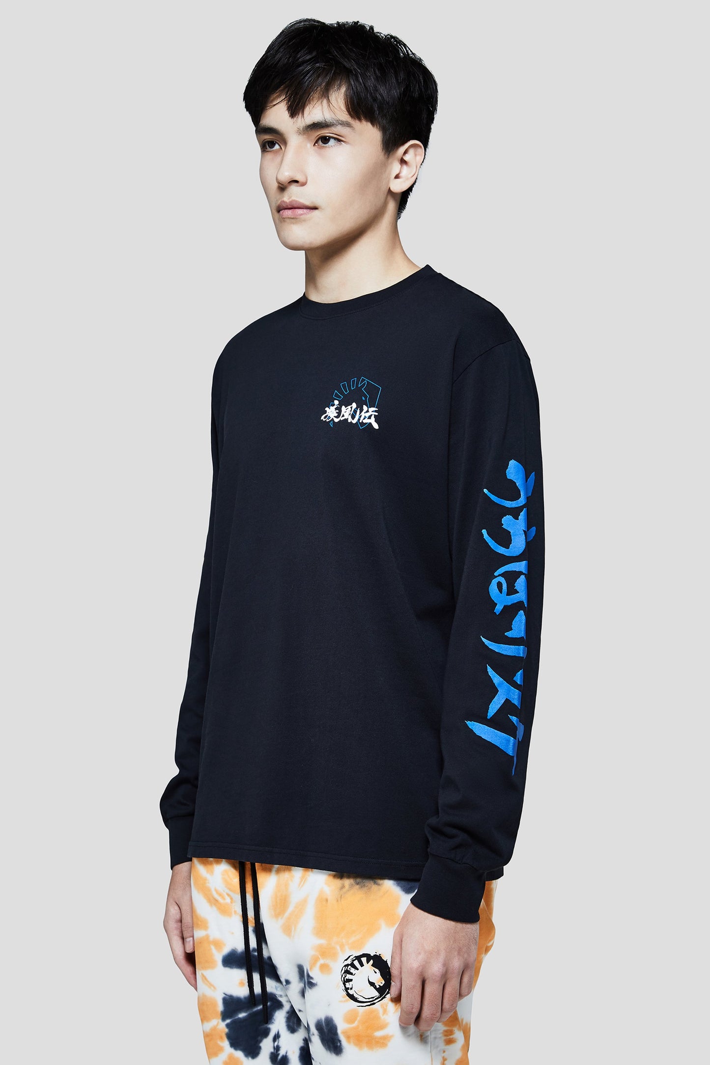 LIQUID x NARUTO VERSUS LONG SLEEVE TEE - BLACK