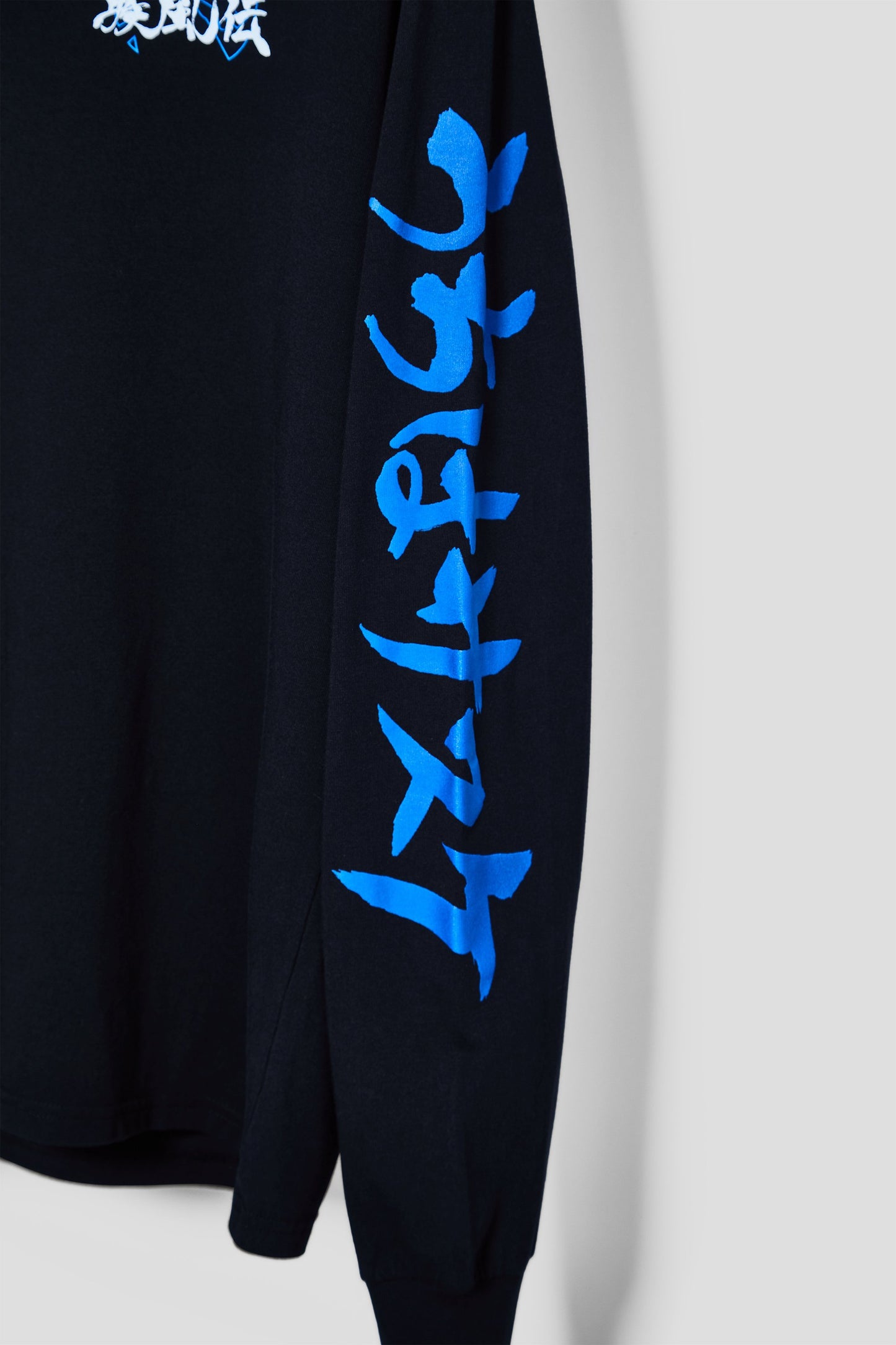 LIQUID x NARUTO VERSUS LONG SLEEVE TEE - BLACK