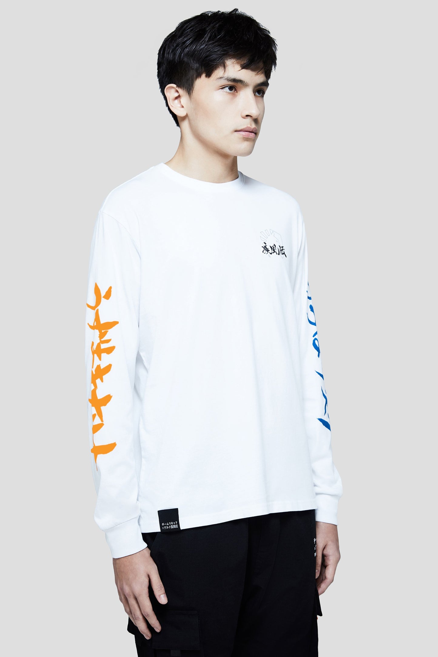 LIQUID x NARUTO VERSUS LONG SLEEVE TEE - WHITE