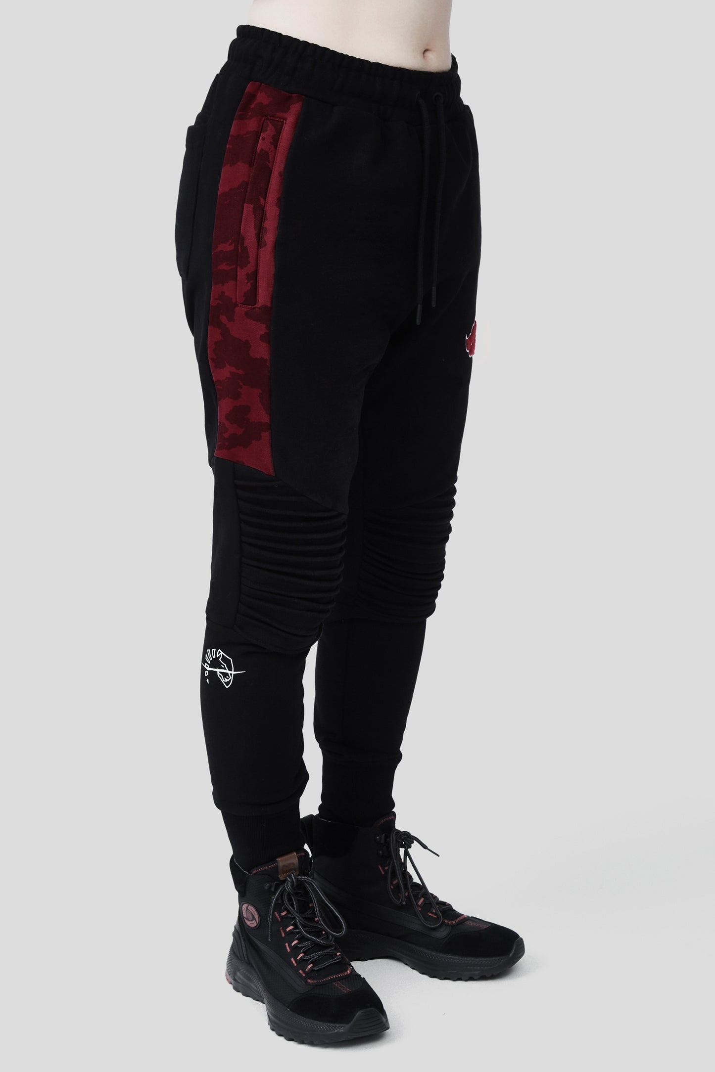 NARUTO AKATSUKI CHENILLE CLOUD SWEATPANTS