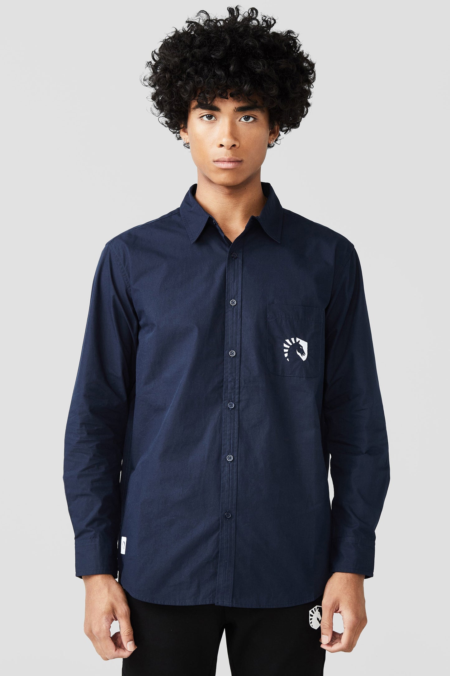LONG SLEEVE BUTTON UP SHIRT