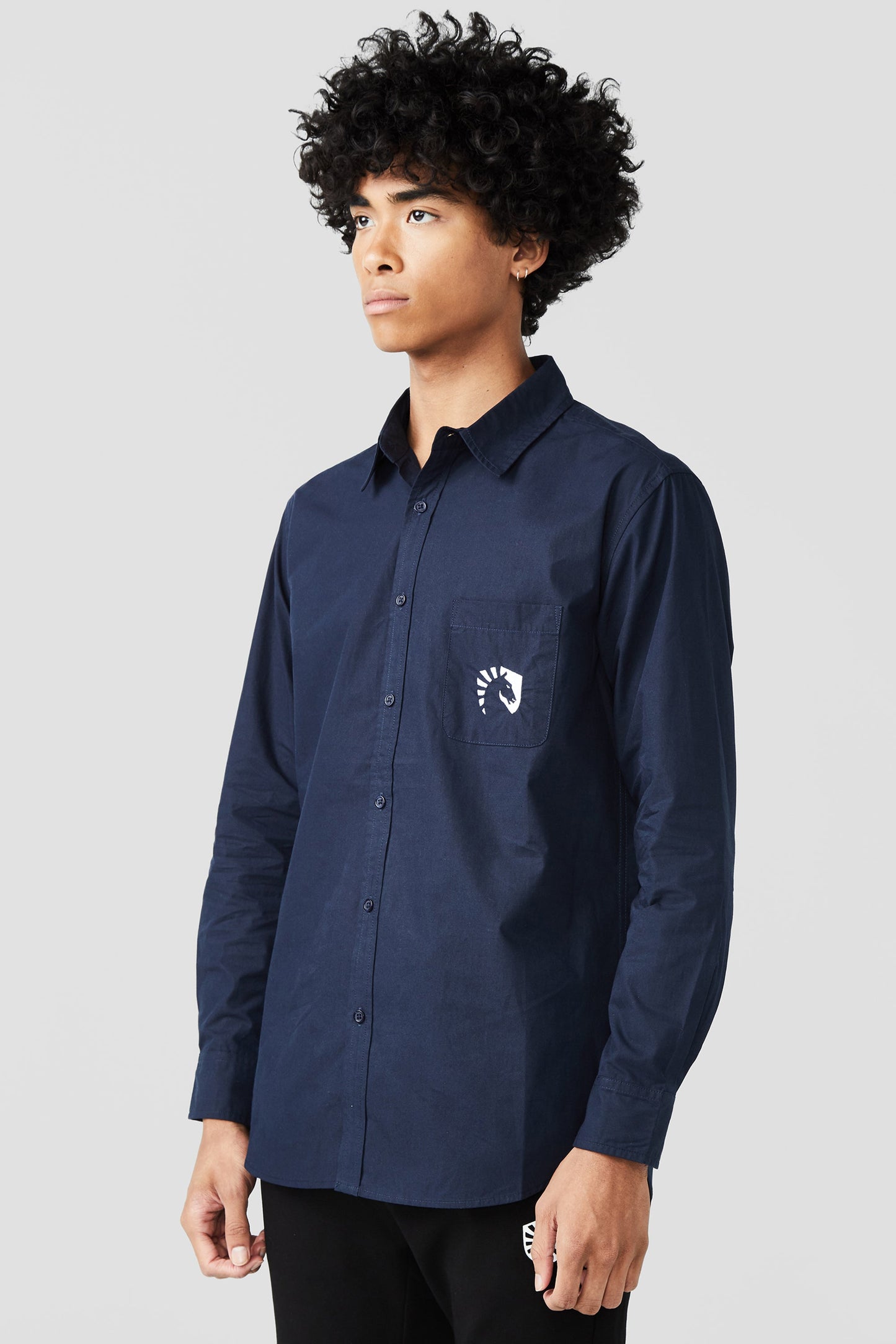 LONG SLEEVE BUTTON UP SHIRT
