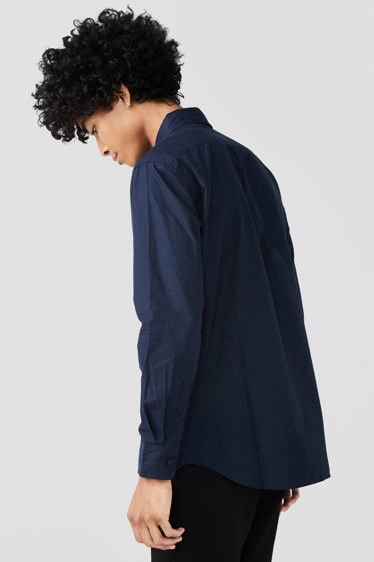 LONG SLEEVE BUTTON UP SHIRT