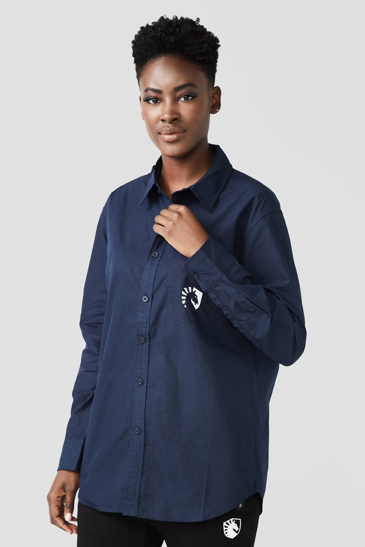 LONG SLEEVE BUTTON UP SHIRT