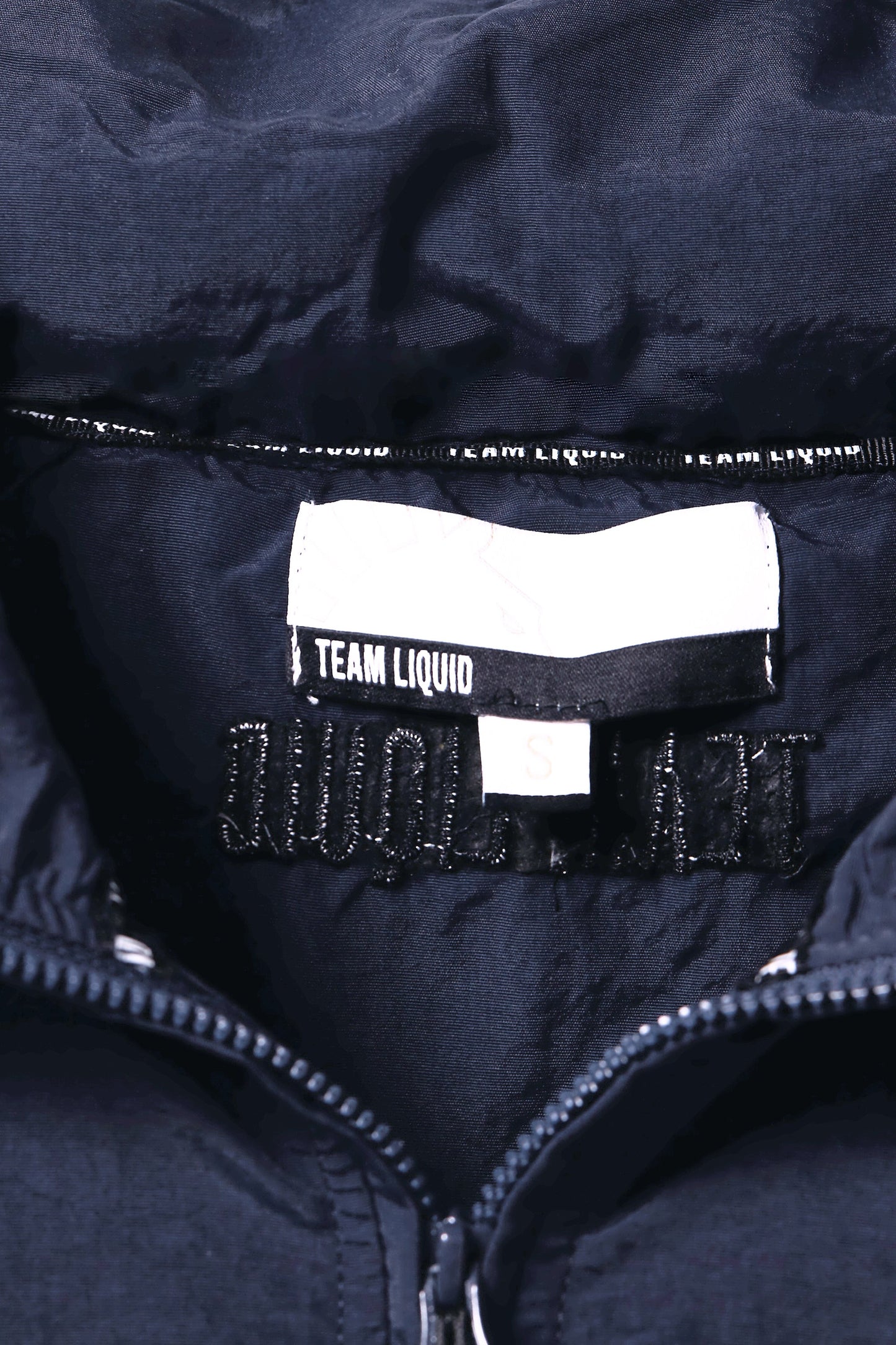 CREST RECYCLED NYLON WINDBREAKER