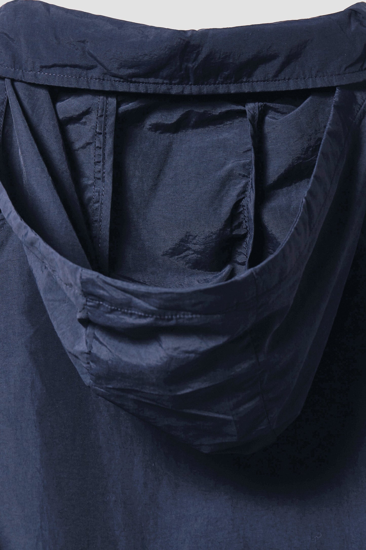 CREST RECYCLED NYLON WINDBREAKER