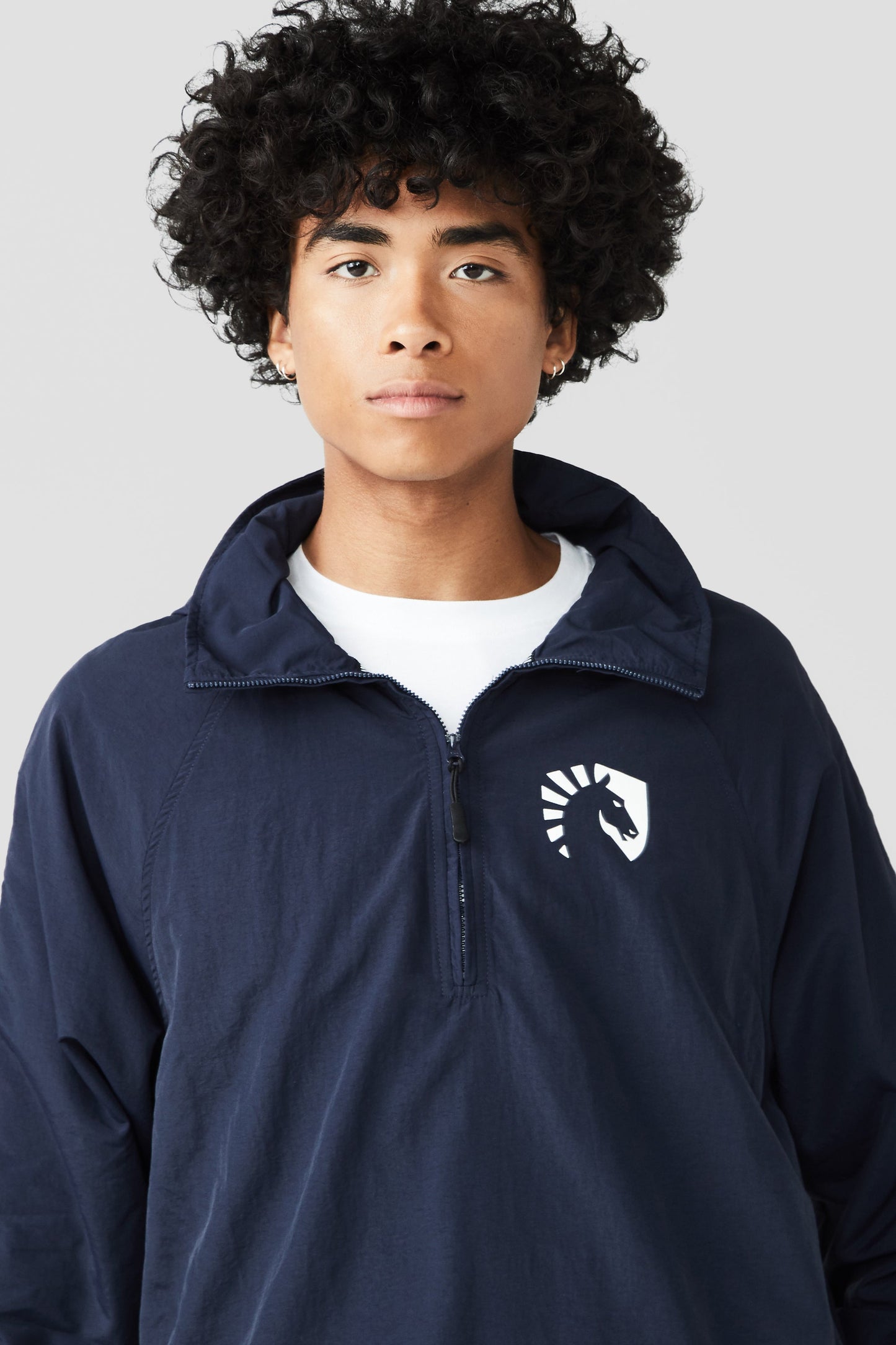 CREST RECYCLED NYLON WINDBREAKER