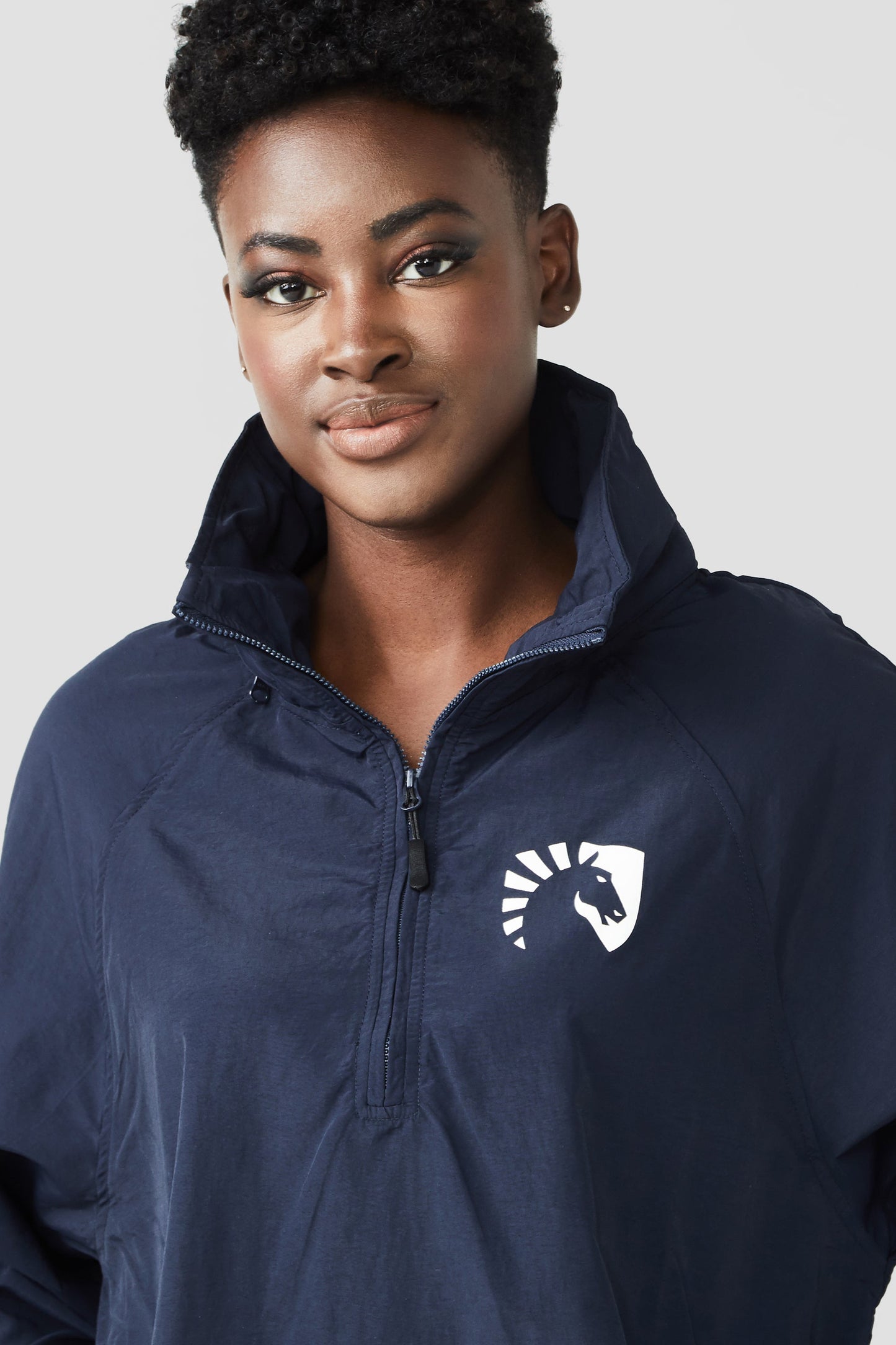 CREST RECYCLED NYLON WINDBREAKER