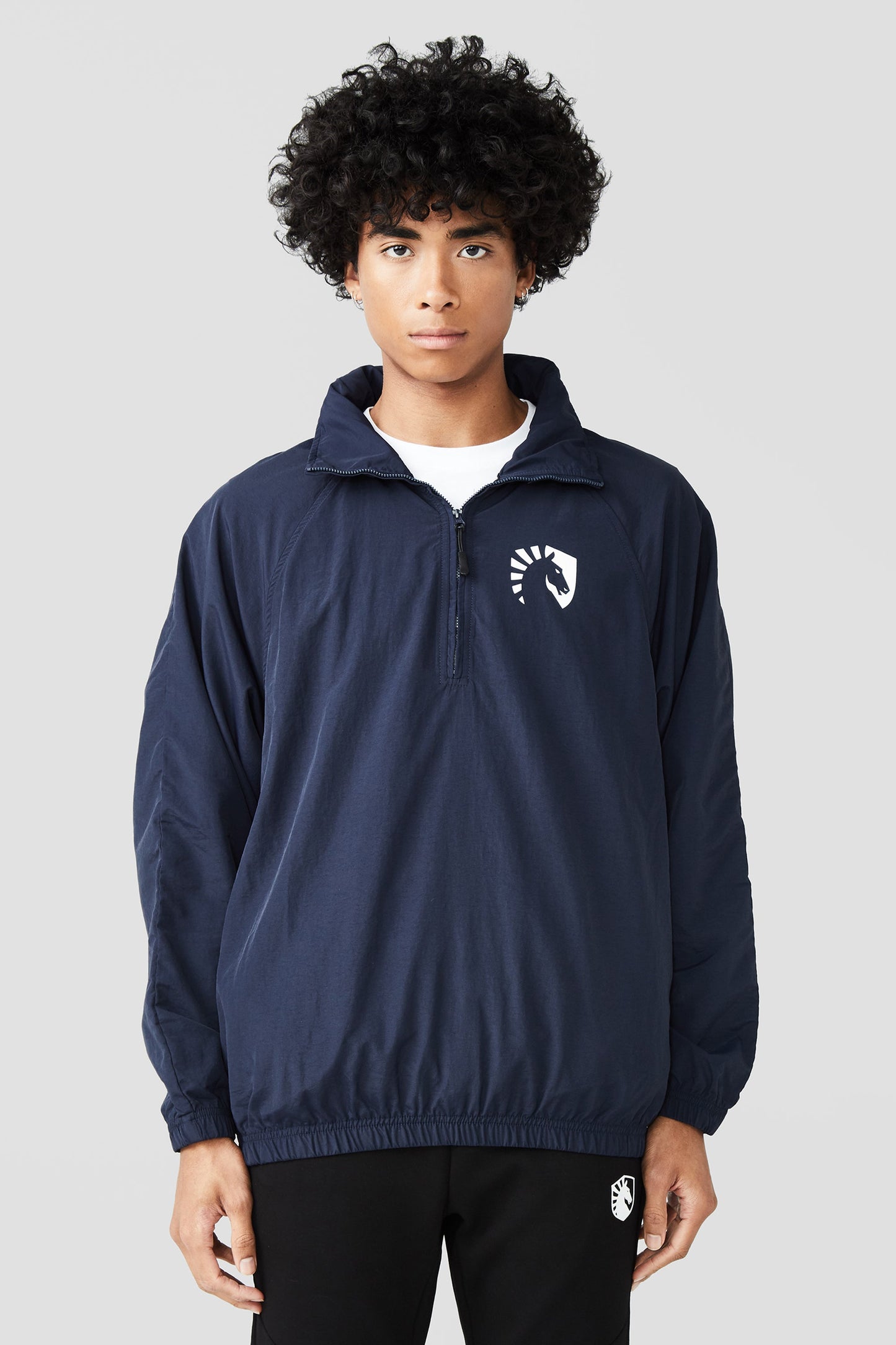 CREST RECYCLED NYLON WINDBREAKER