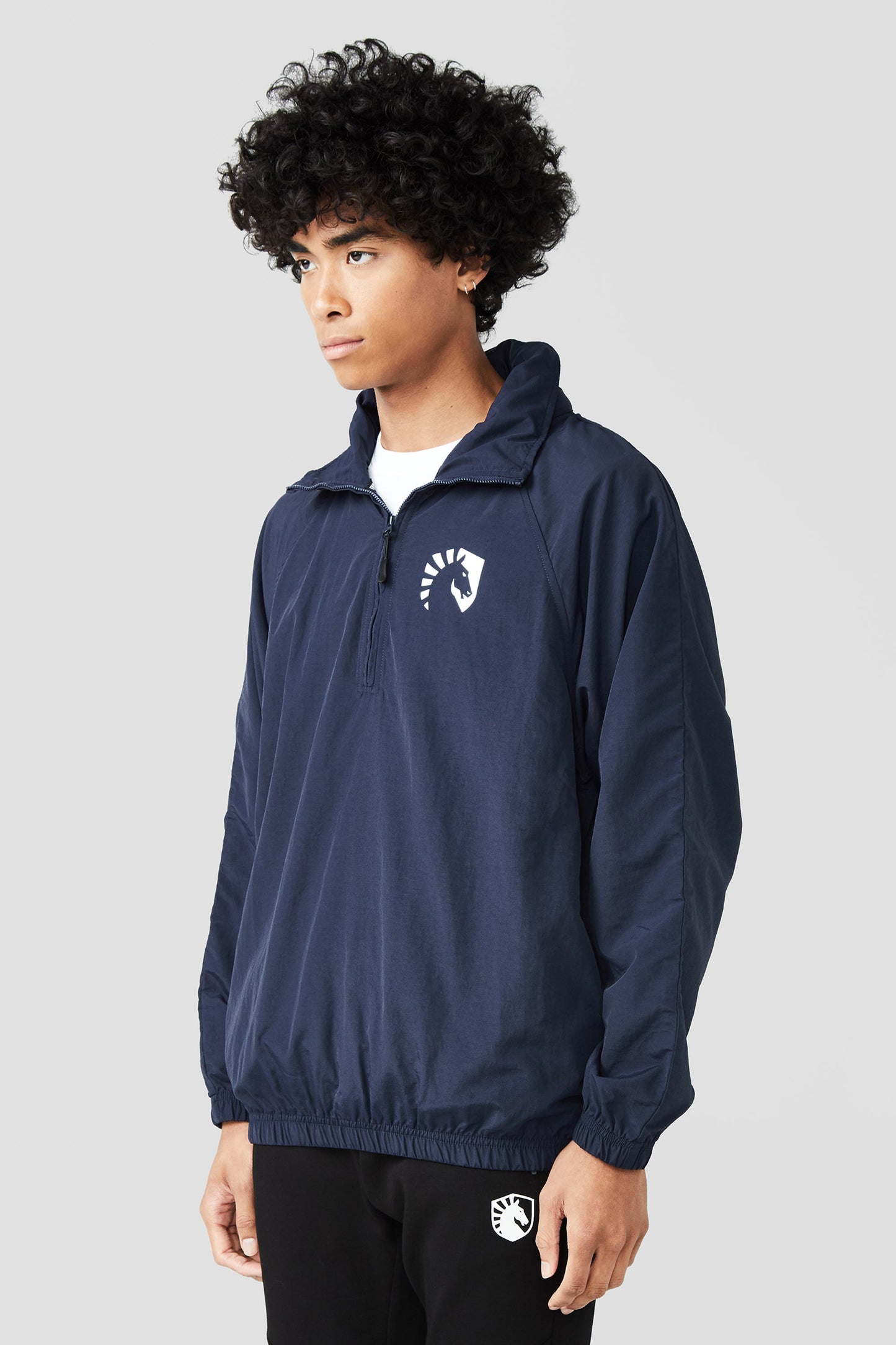 CREST RECYCLED NYLON WINDBREAKER