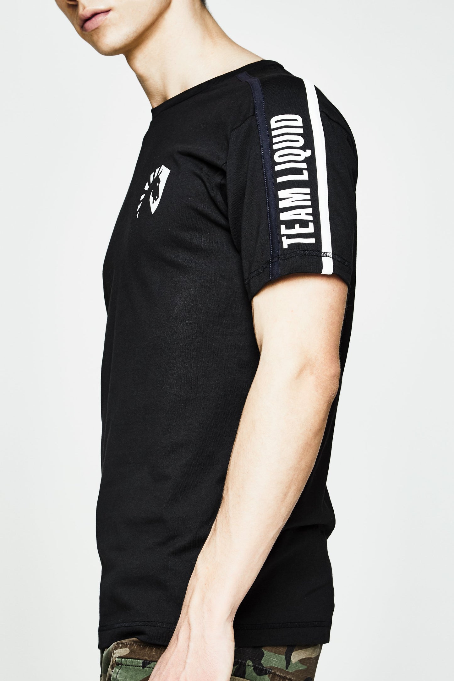 LIQUID TAPING SHORT SLEEVE TEE